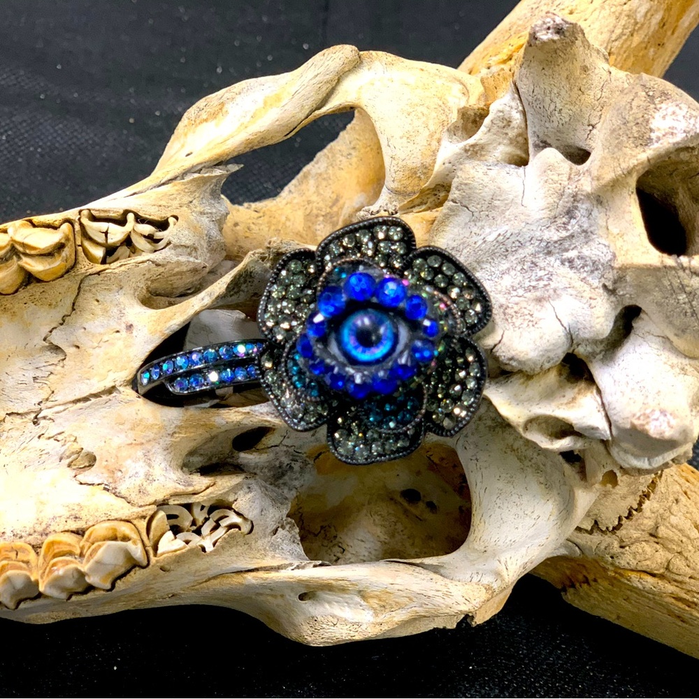 Dulce de Ojo double finger Evil Eye rhinestone Rose Ring